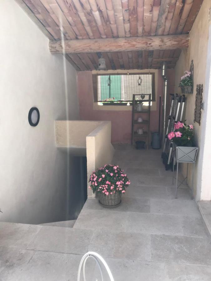 La Charmeuse Apartamento Céreste Exterior foto